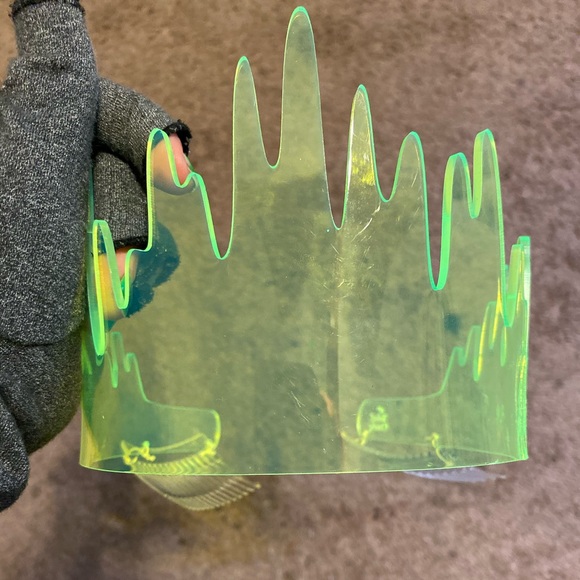 Slime Crown Neon Lime Green Melting Kawaii Tiara - Picture 3 of 5
